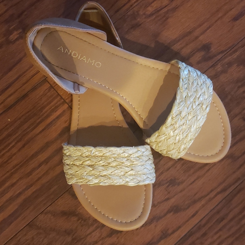 Straw and leather slip on shoes